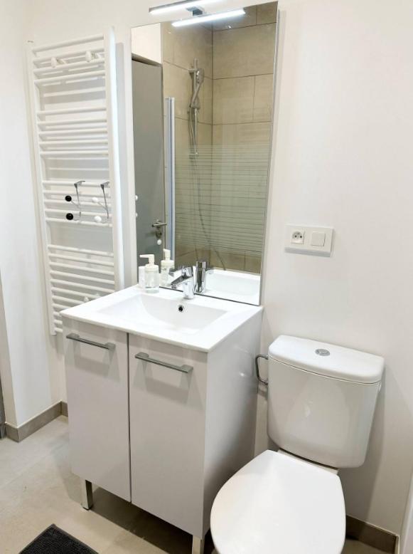 Rs-0 - Appartement F2 Au Rdc A Mulhouse Pour 1-3 Pers Exterior foto